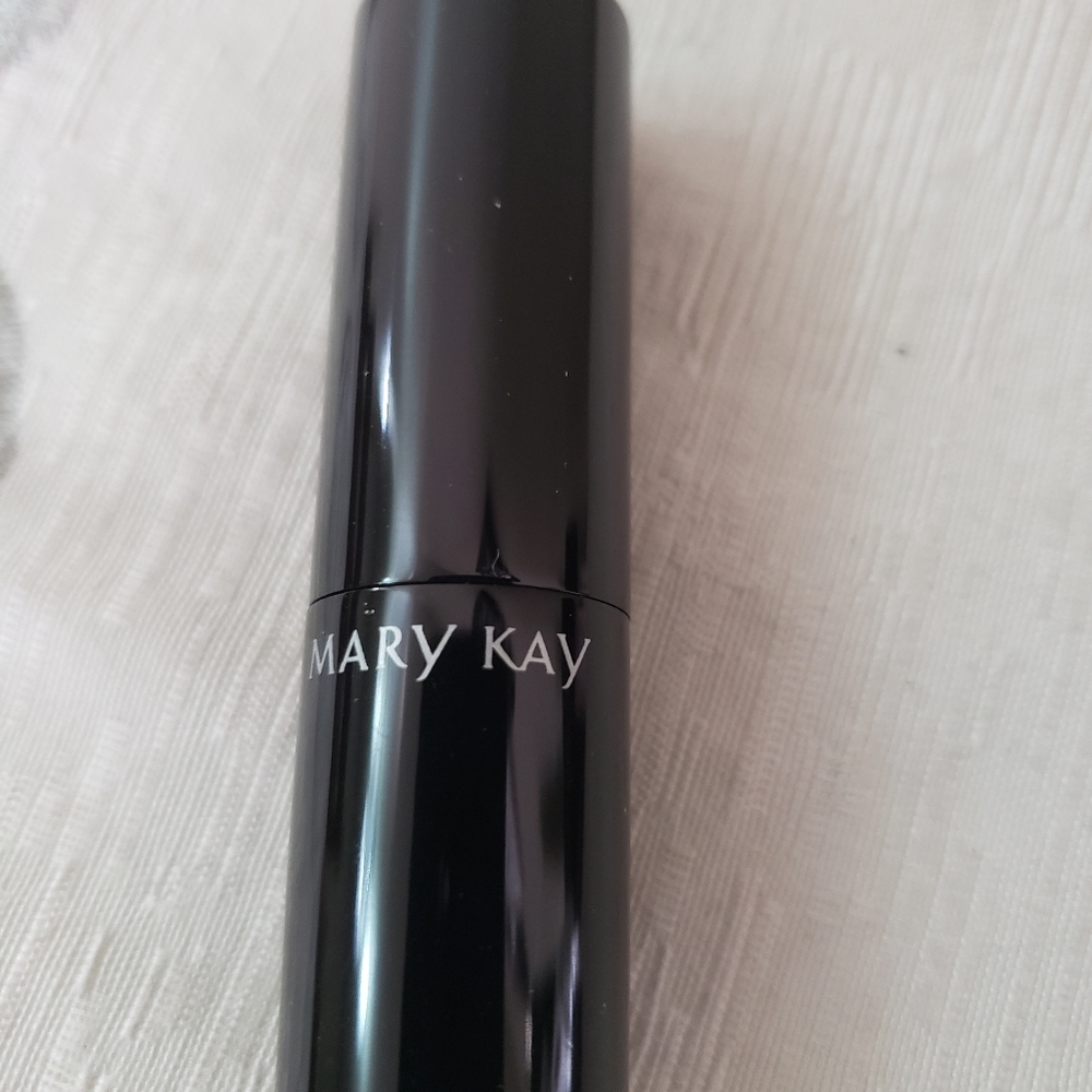 lipstick - Picture 2 of 5